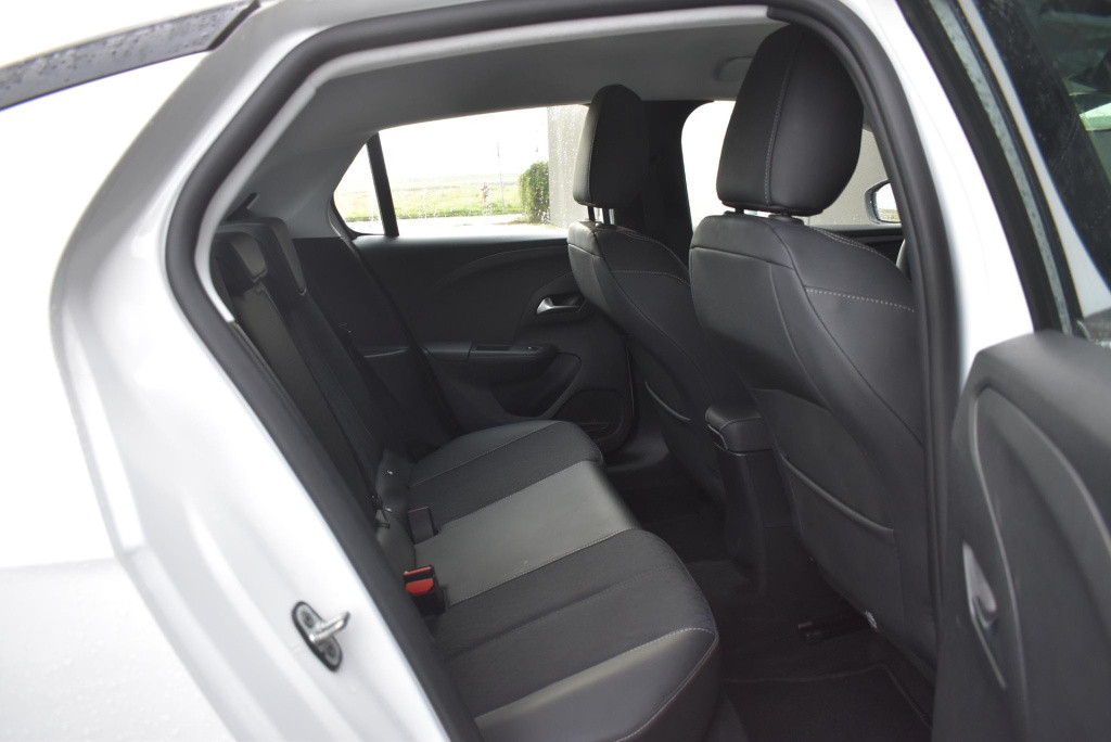 Opel Corsa-e elegance 50 kwh | navigatie | climate  control | parkeersensor
