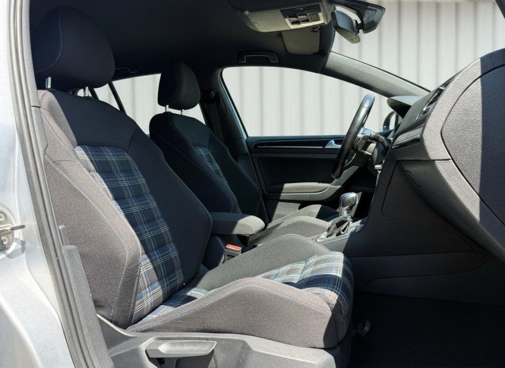 Volkswagen Golf 1.4 tsi gte connected series