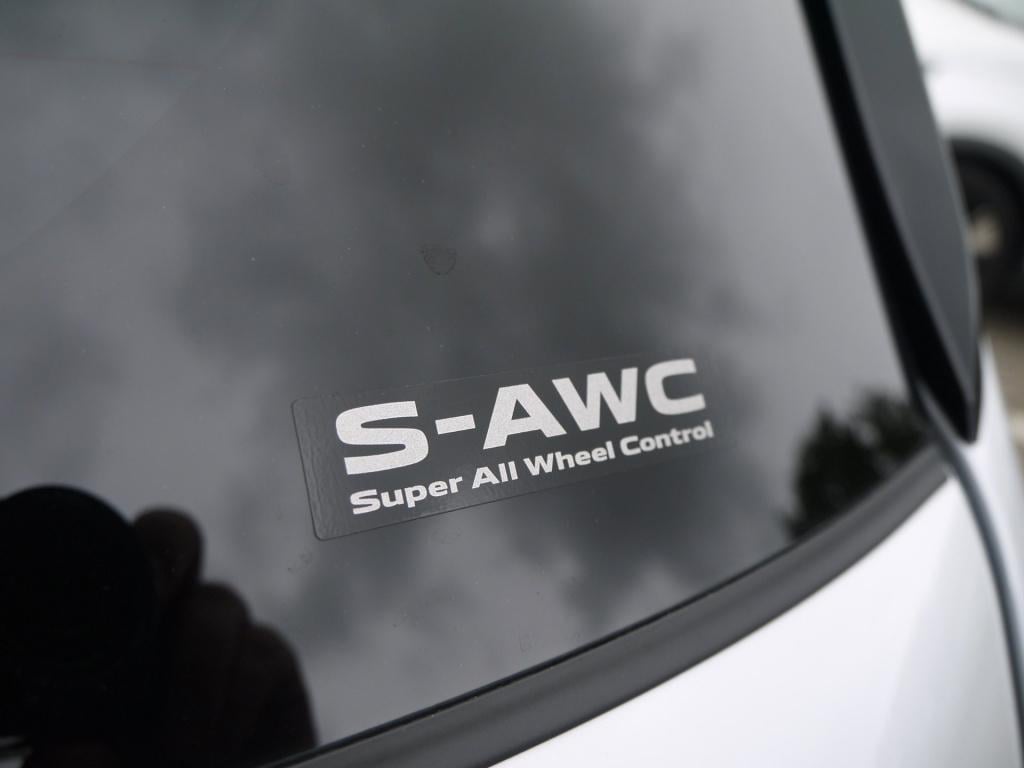 Mitsubishi Outlander 2.4 phev instyle 306pk s-awc|rijklaar