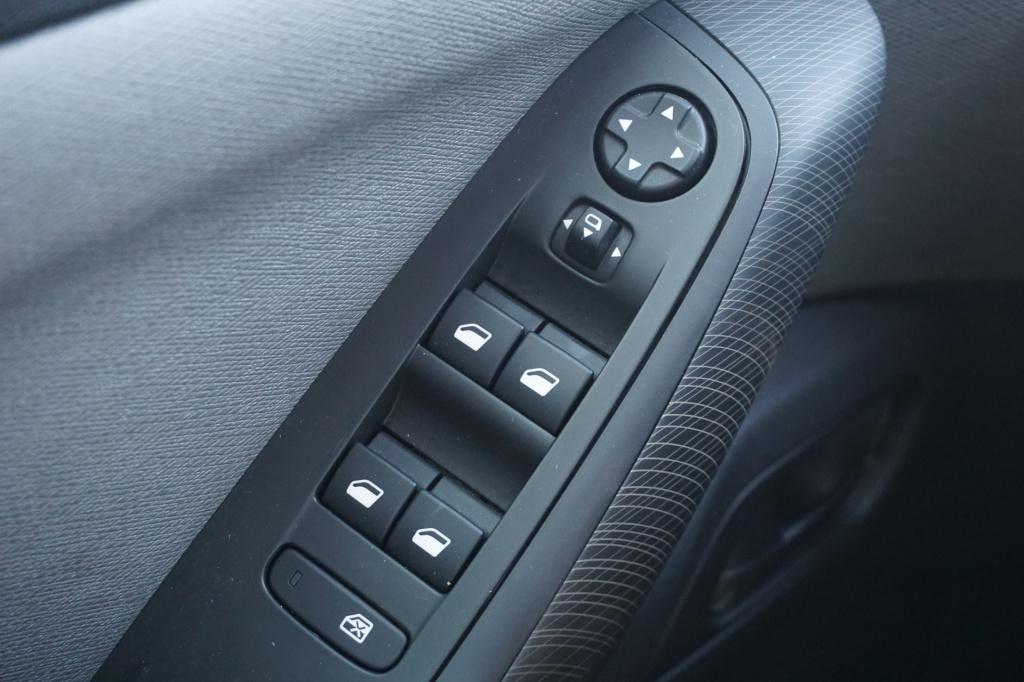 Citroen C4 Picasso 1.2 puretech intensive climate / navi / cruise / parkeer