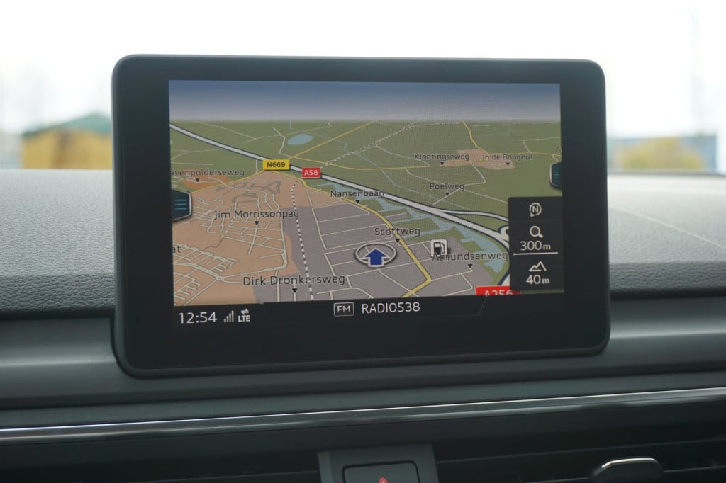 Audi A4 avant 2.0 tdi sport lease edition climate / navi / cruise / parkeer