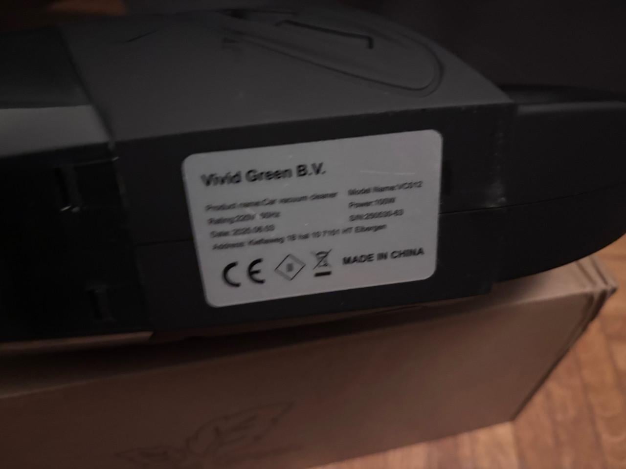 Kruimeldief vivid green