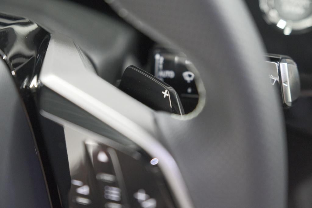 Peugeot E-3008 gt 210 73 kwh | schuif-/kanteldak | 360 vision & drive assis