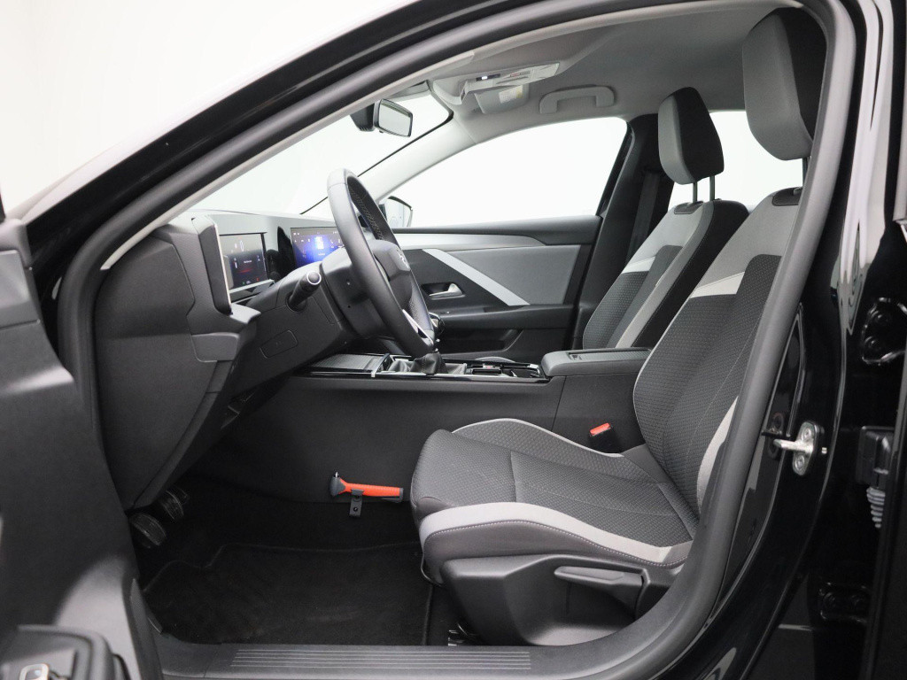 Opel Astra 1.2 edition | navigatie | climate control | parkeersensoren | le