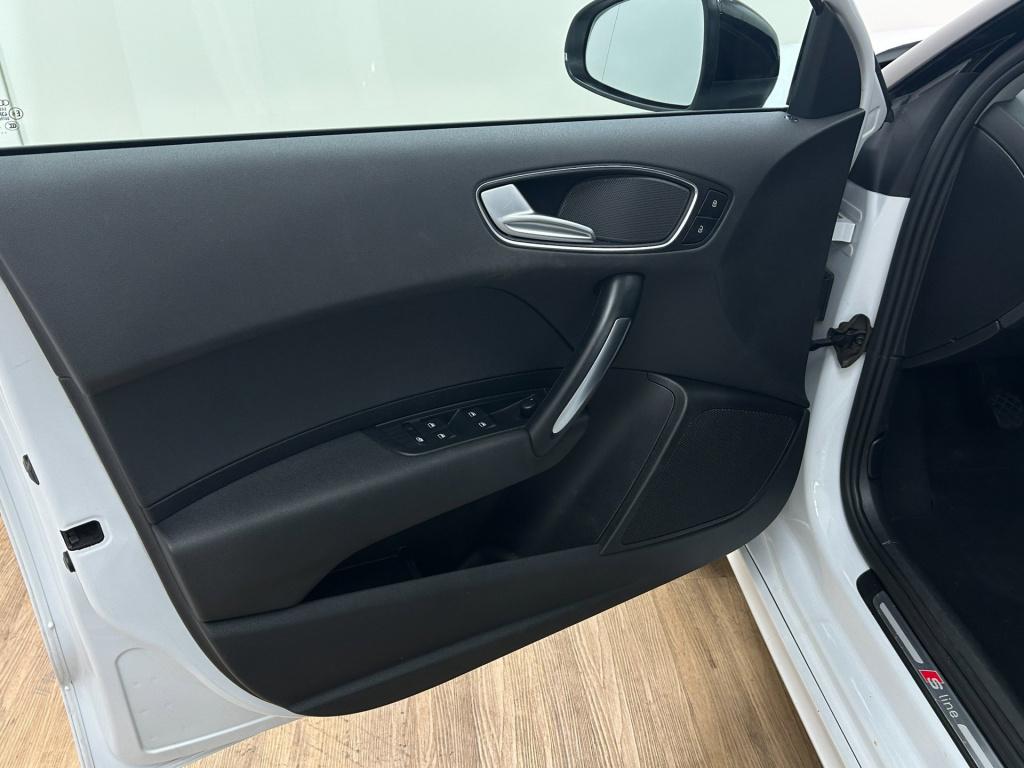 Audi A1 Sportback occasion 1.2 tfsi attraction | wit | tweedehands audi a1 