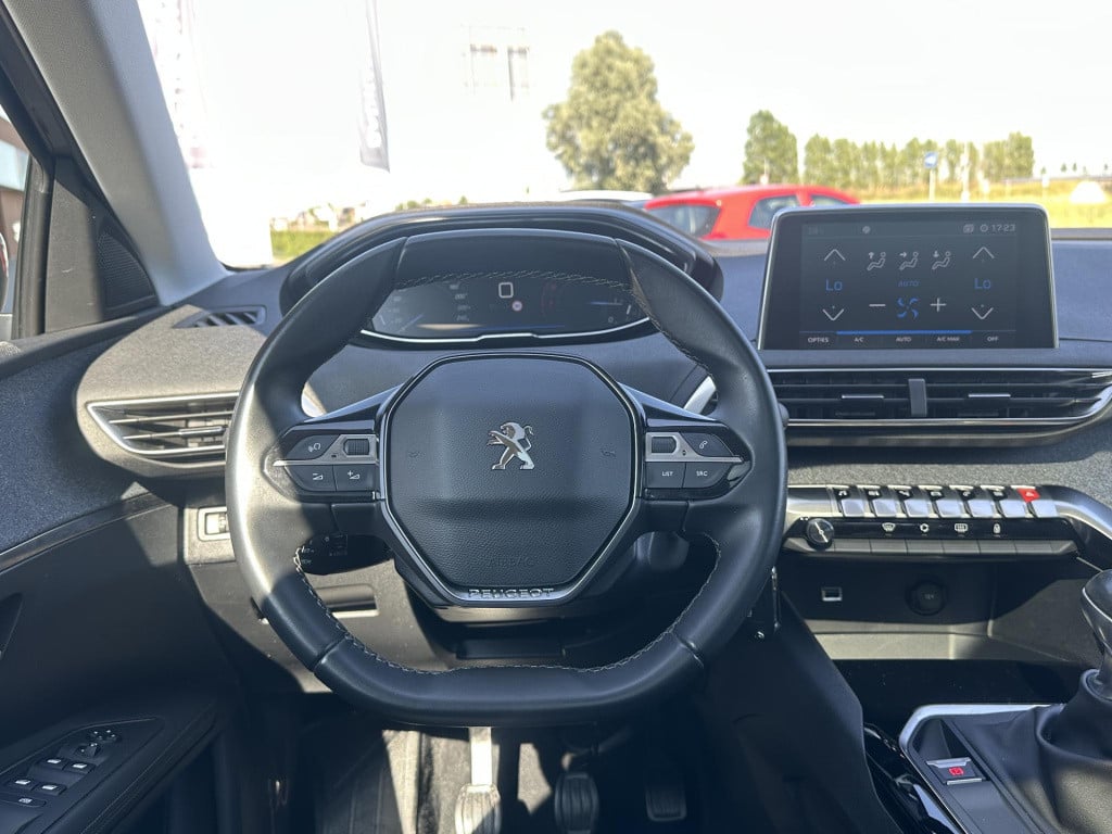 Peugeot 3008 1.2 puretech crossway
