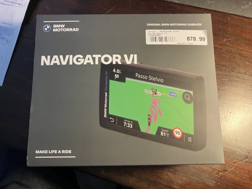 BMW Navigator 6 van 2023 zeer netjes laatste software versie 100% goed