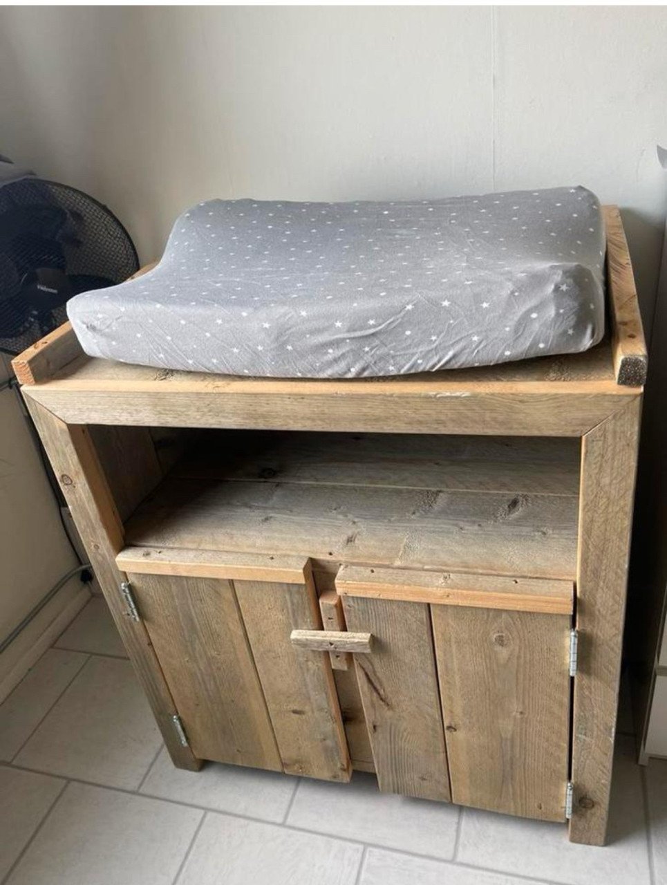 Mooie steigerhouten commode/ kast