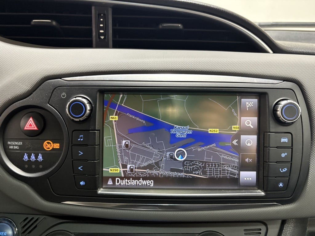 Toyota Yaris 1.5 hybrid dynamic