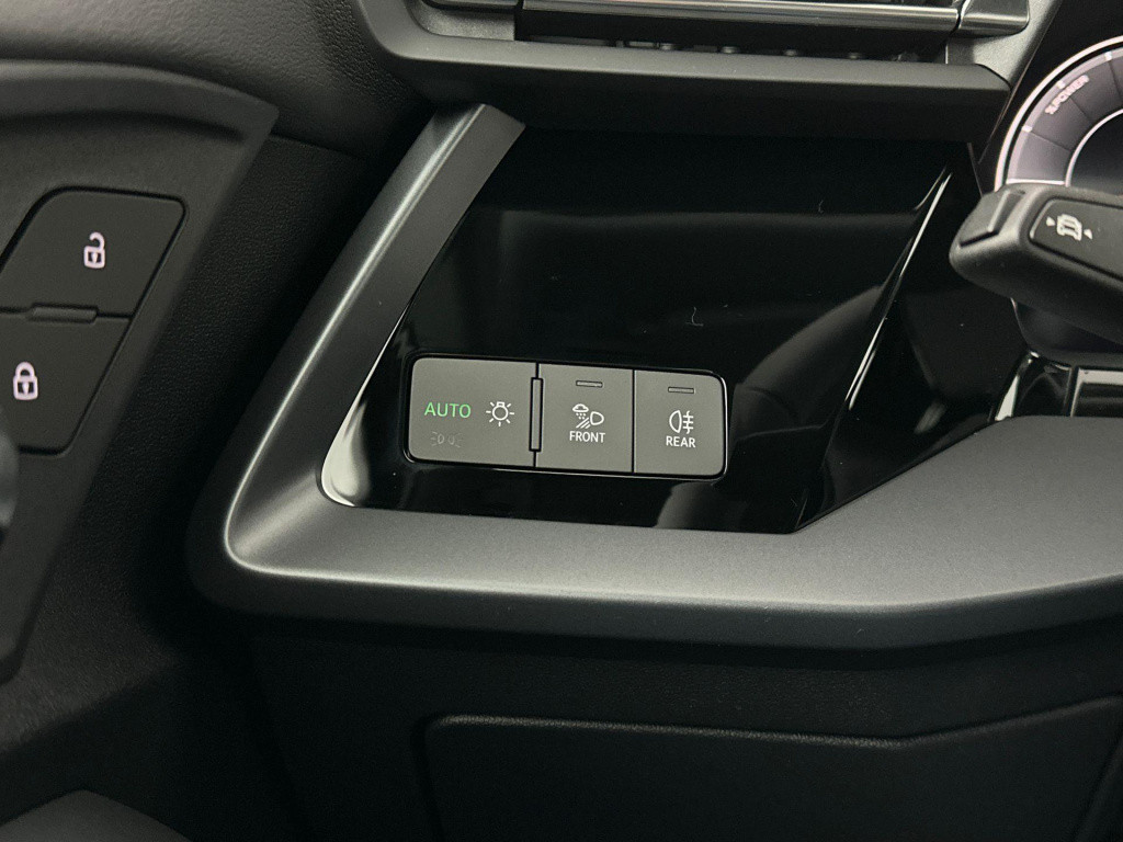 Audi A3 sportback advanced edition 40 tfsi e 150 kw / 204 pk sportba