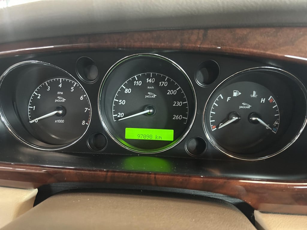 Jaguar Xj 3.0 v6