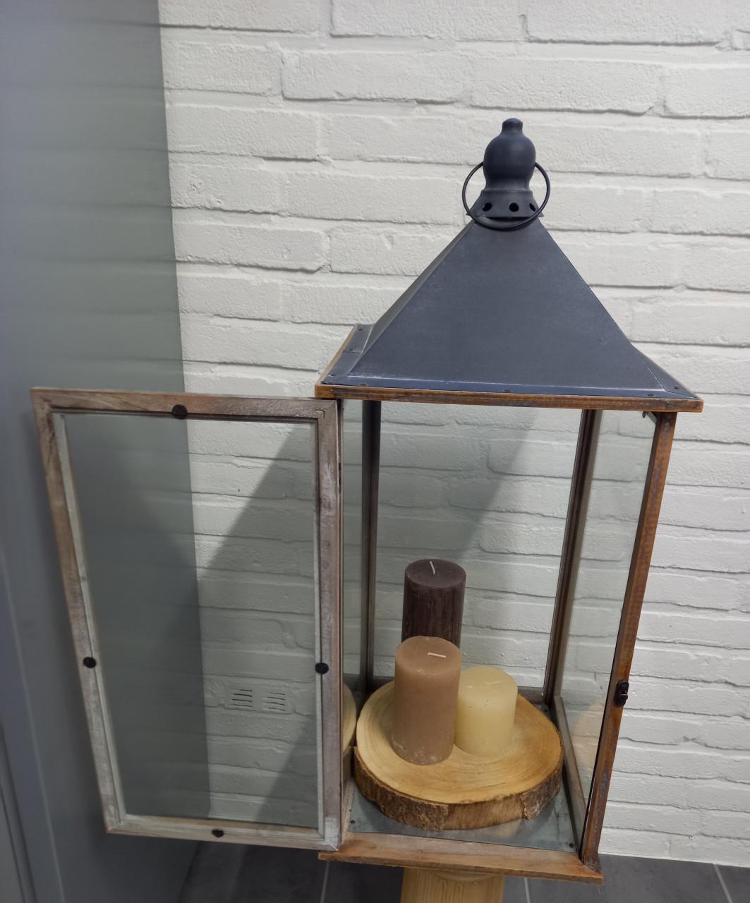 Mooie grote lantaren voor binnen.