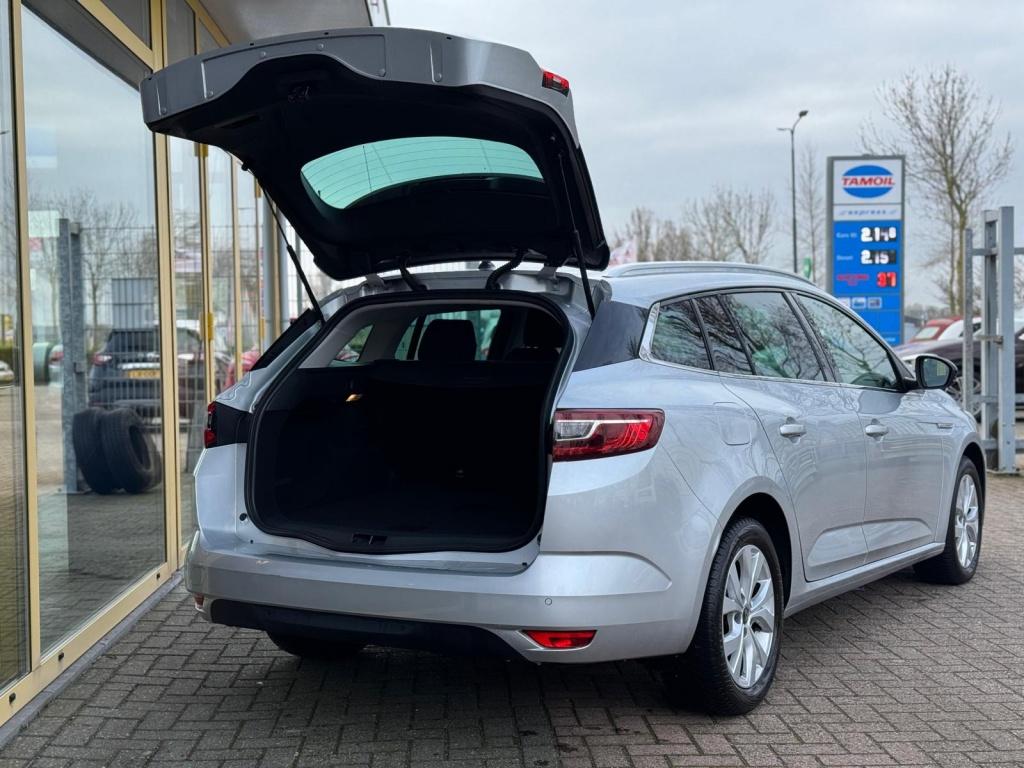 Renault Megane 1.3 tce | lm velgen | navi |