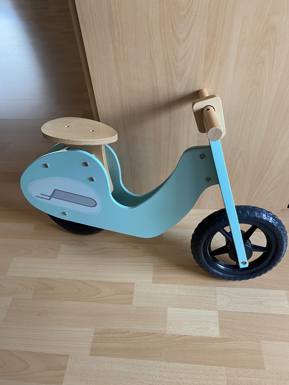 Mooi loop scootertje in nieuwstaat, bijna  niet gebruikt.