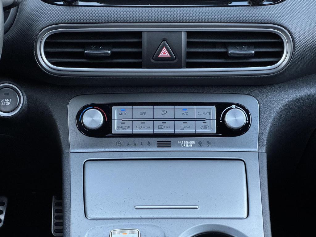 Hyundai Kona ev premium 64 kwh soh 97%, 3-fase lader nl-auto!