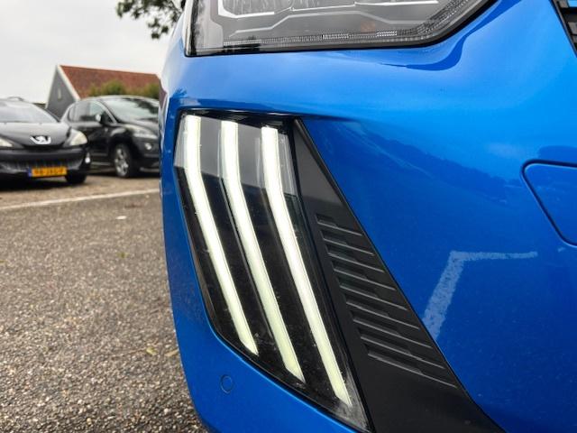 Peugeot 208 1.2 hybrid 100 e-dcs6 allure navigatie | dab | applecarplay| pa