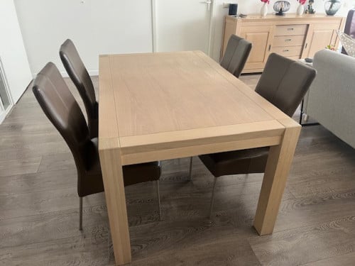 Eethoek met 4 stoelen