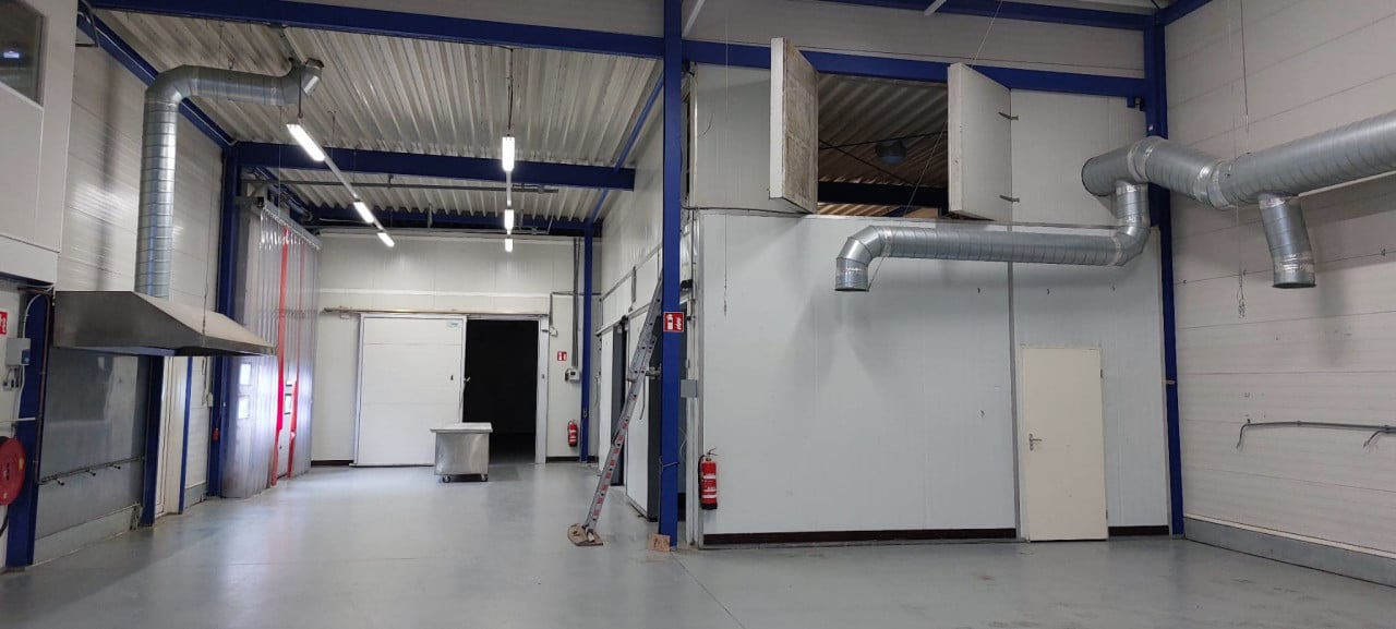 Te huur bedrijfspand met koeling