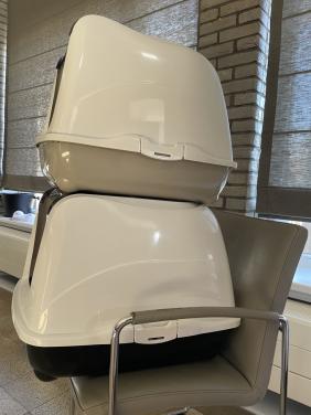 Nagenoeg NIEUWE MODERNA Kattenbakken met Schep IZGS!!