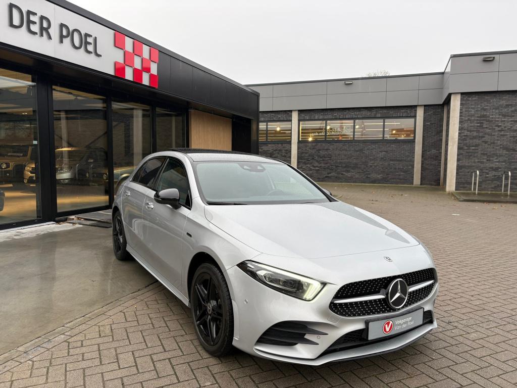Mercedes-Benz A-Klasse 250 e business solution amg limited