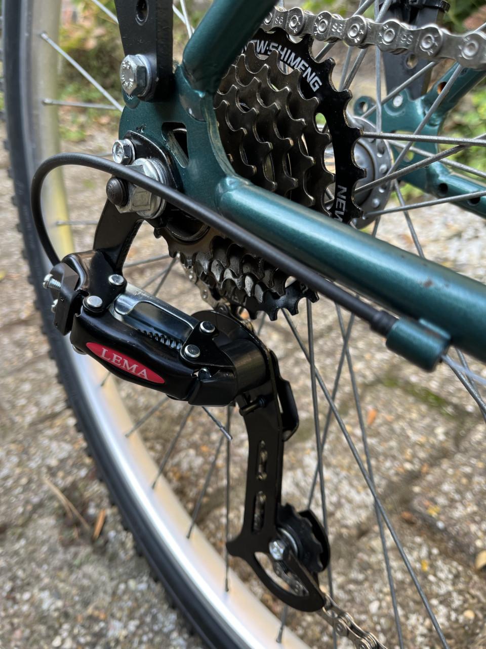 Mountainbike voor jongens +/_ 11/12 jaar Mooi en in orde gemaakt.