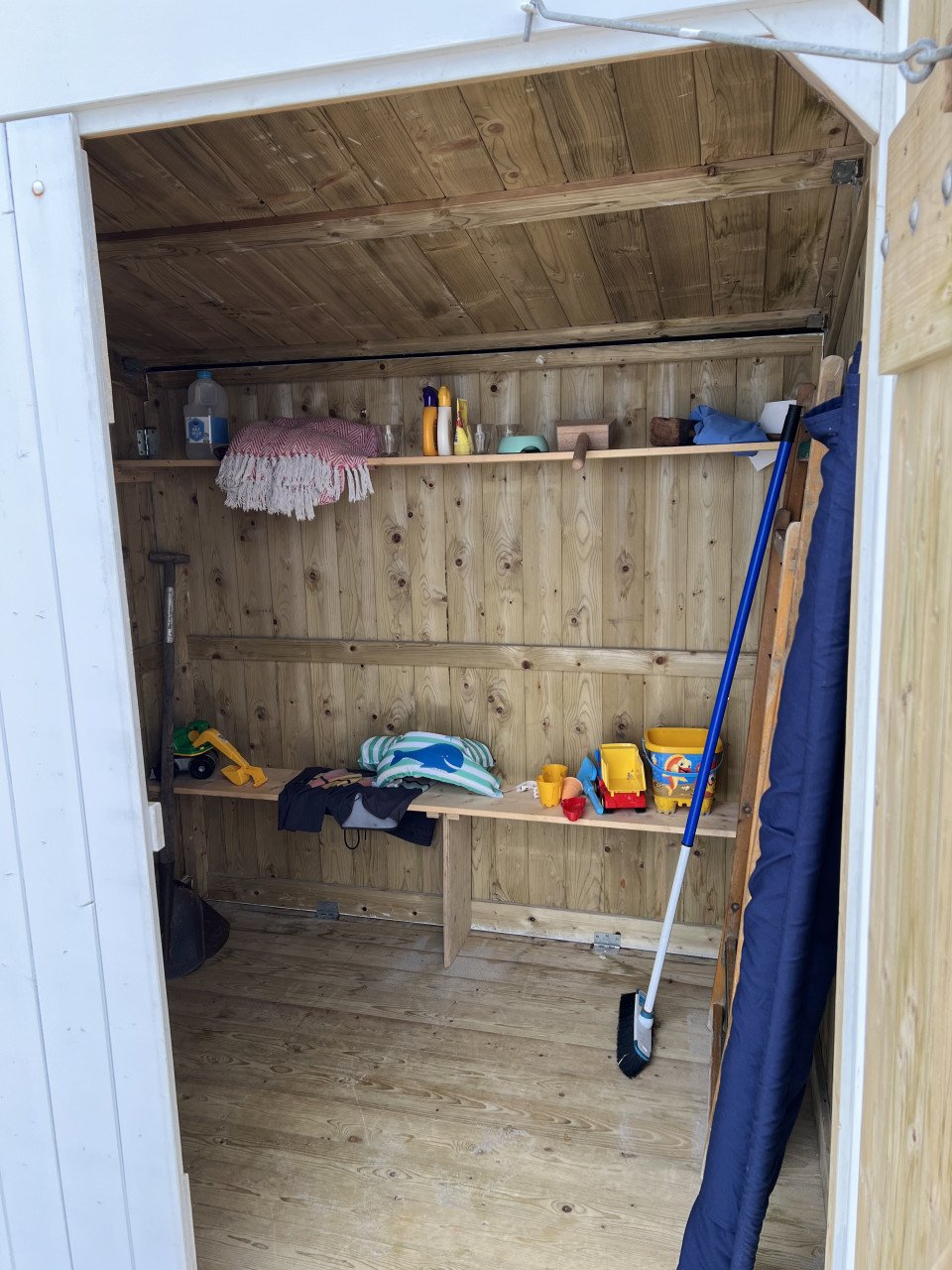 Strandhuisje met standplaats