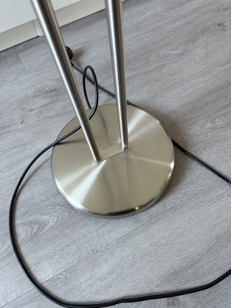 Vloerlamp zilver met 2 lichtbronnen