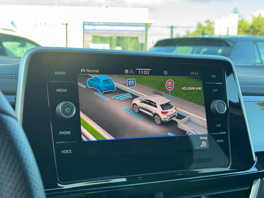 Volkswagen T-roc 1.5 tsi r-line edition * camera * massage * parkeerhulp