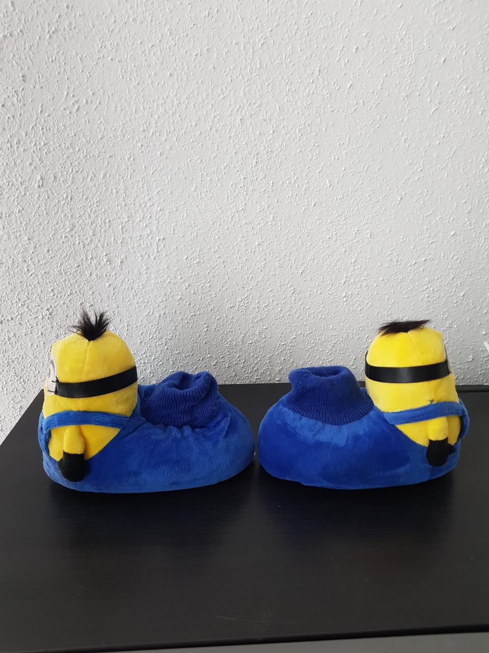 Minion pantoffels maat 30/31