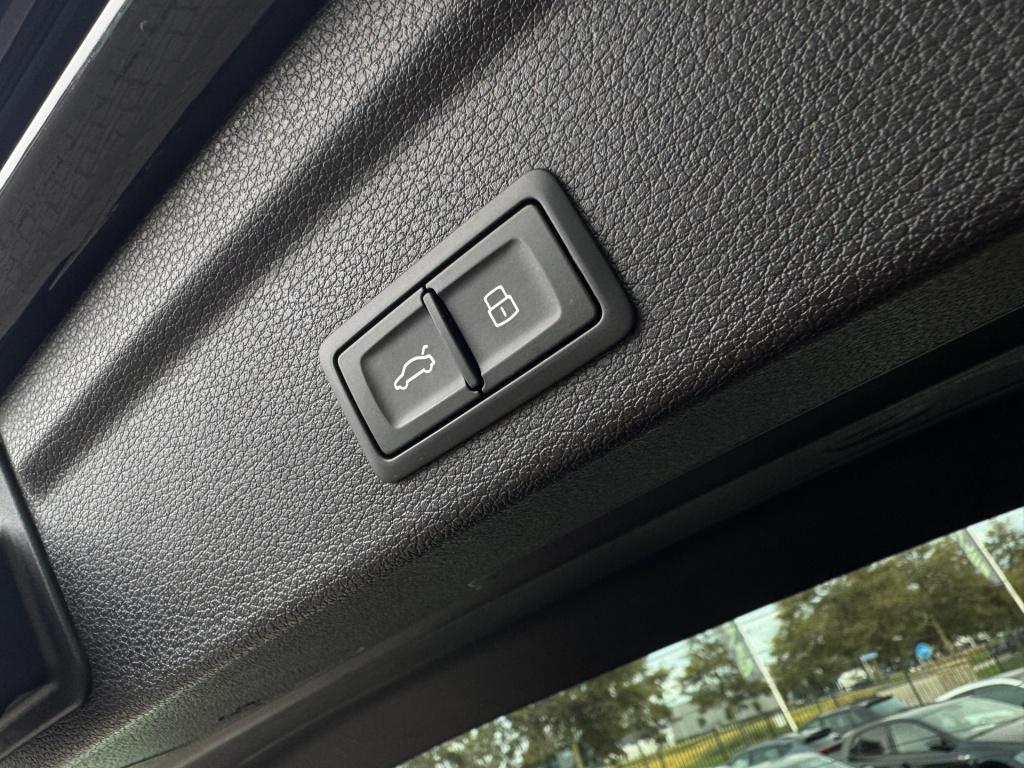 Audi Q3 sportback 35 tfsi s edition * camera * keyless * leder * stoelverwa