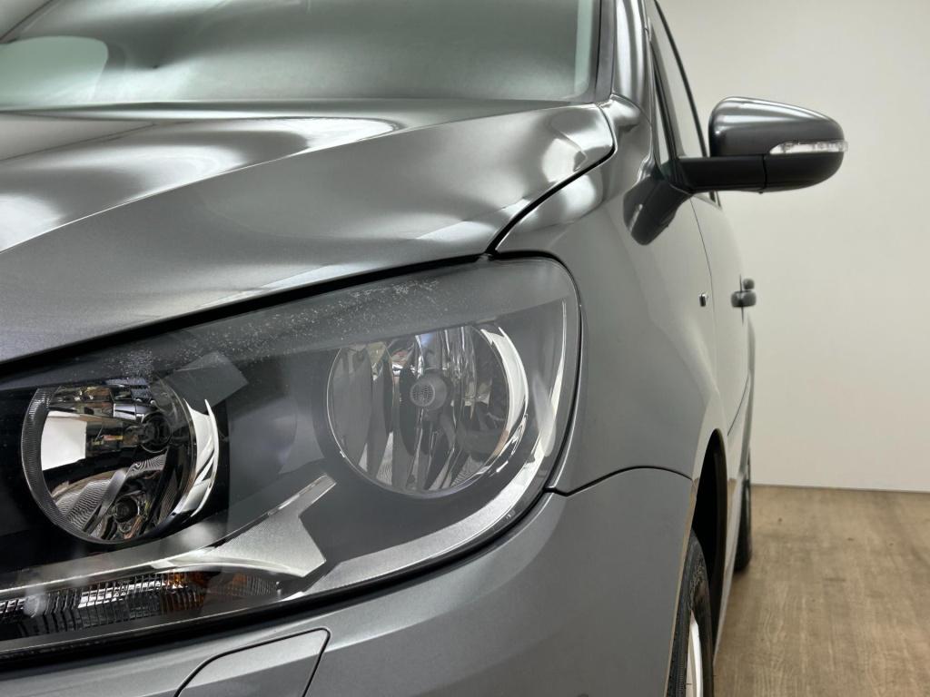 Volkswagen Touran occasion 1.2 tsi highline bluemotion 7p. | grijs | tweede