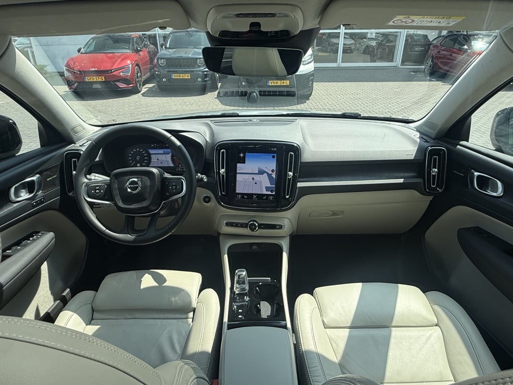 Volvo XC40 t4 211pk recharge ultimate dark| full options !!