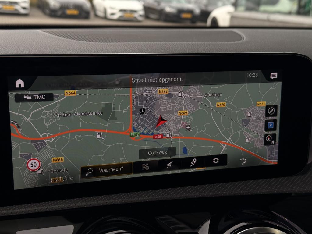 Mercedes-Benz A-Klasse 250 e amg line | nightpakket | pano | leder | el. st