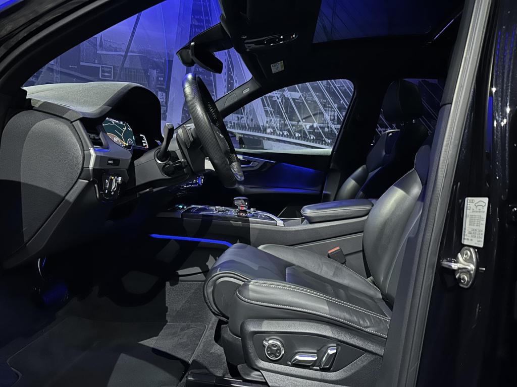 Audi Q7 3.0 tdi e-tron quattro sport *pano*hud*360camera*23"inch*