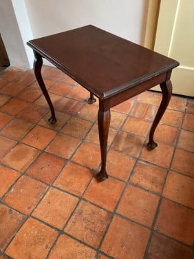 “ Chippendale “ tafeltje