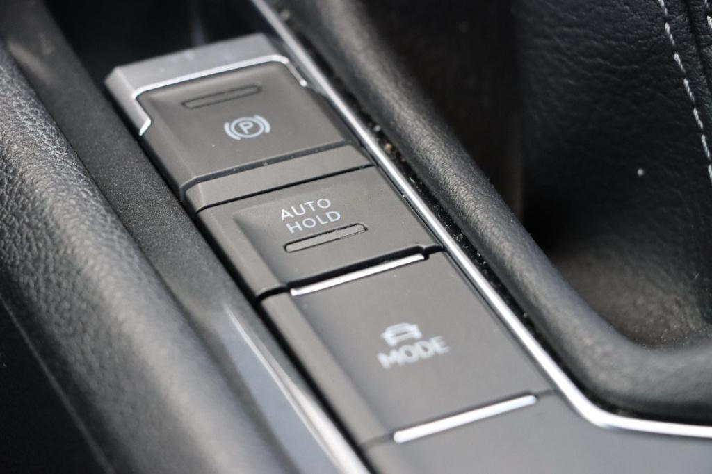 Volkswagen Tiguan 1.4 tsi ehybrid r-line business+ black style 245pk dsg6 |