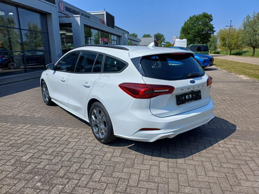 Ford Focus wagon 1.0 ecoboost hybrid st line