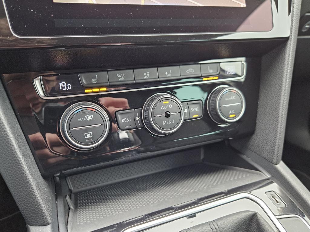 Volkswagen Passat variant 1.5 tsi comfort business | acc | pdc