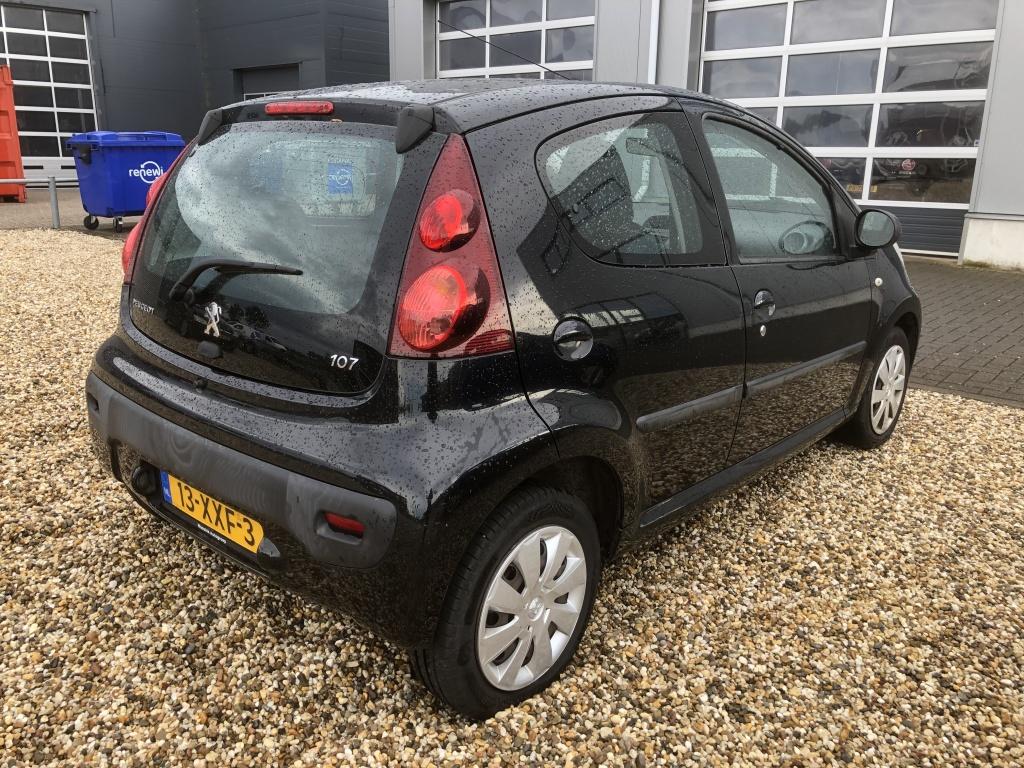 Peugeot 107 1.0 active