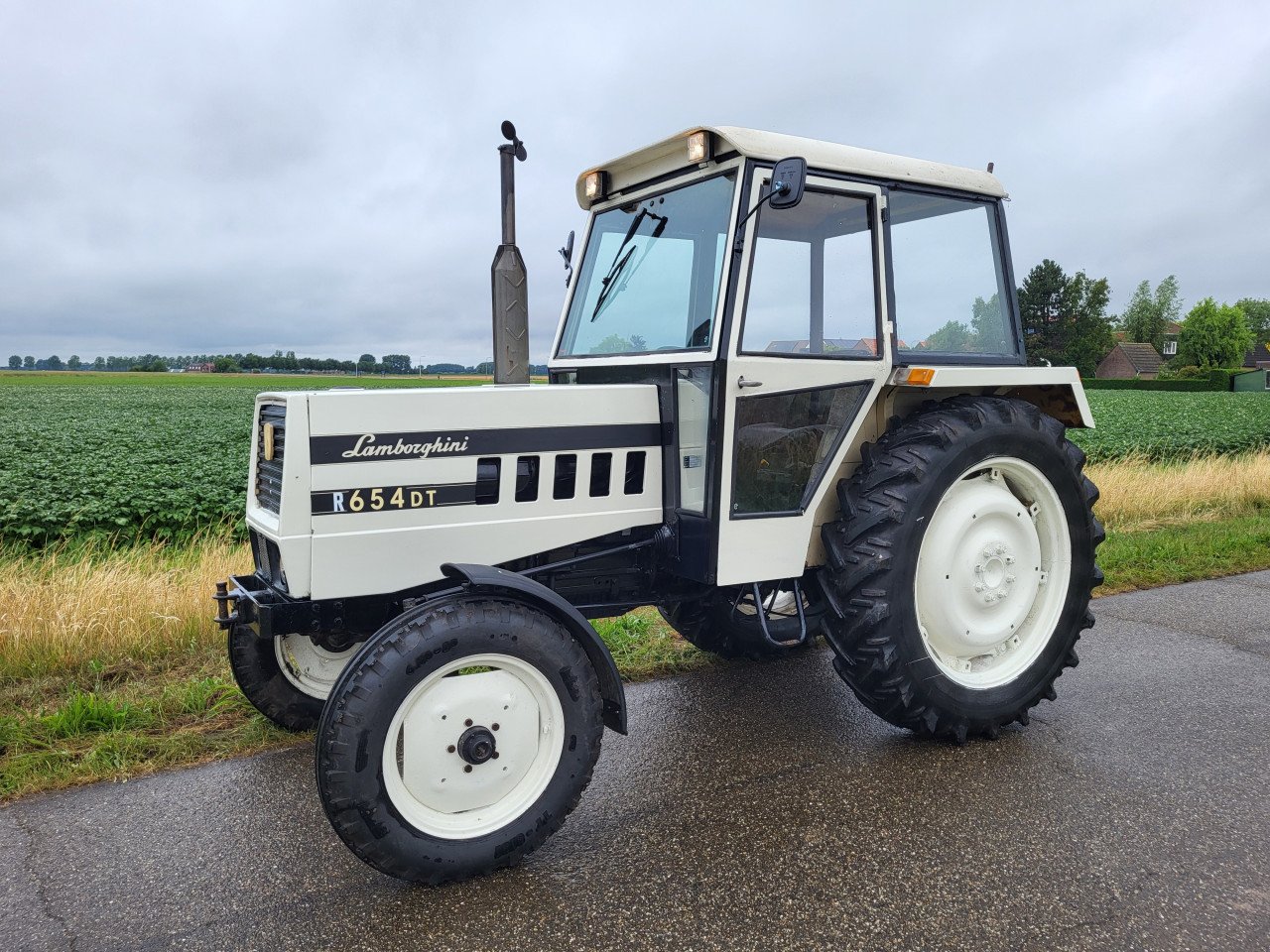 Lamborghini R654