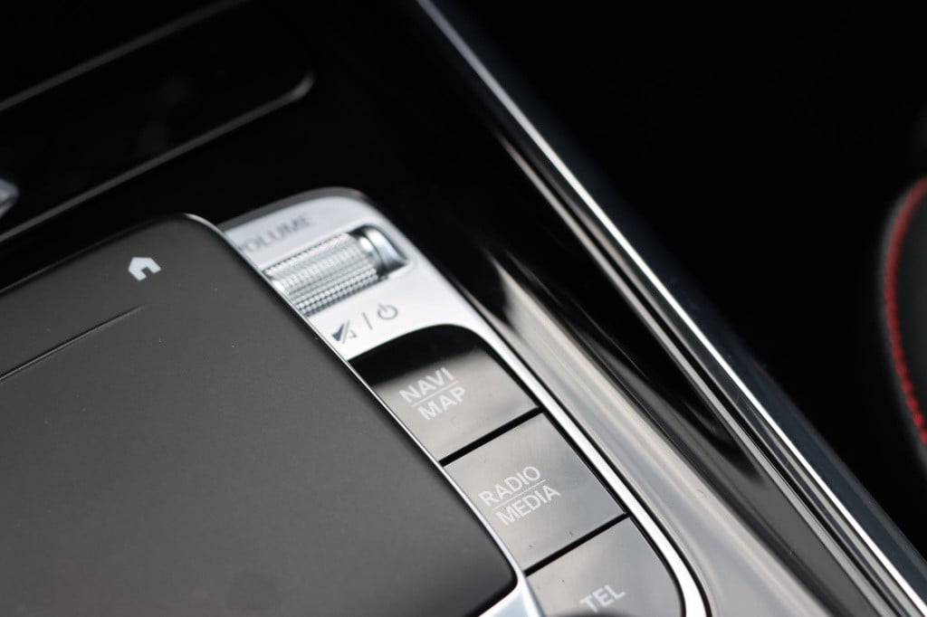 Mercedes-Benz B-Klasse 180 business solution amg