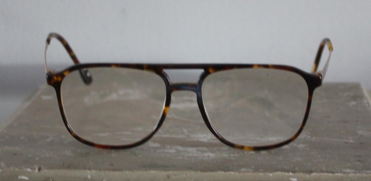 Bruine bril op sterkte
