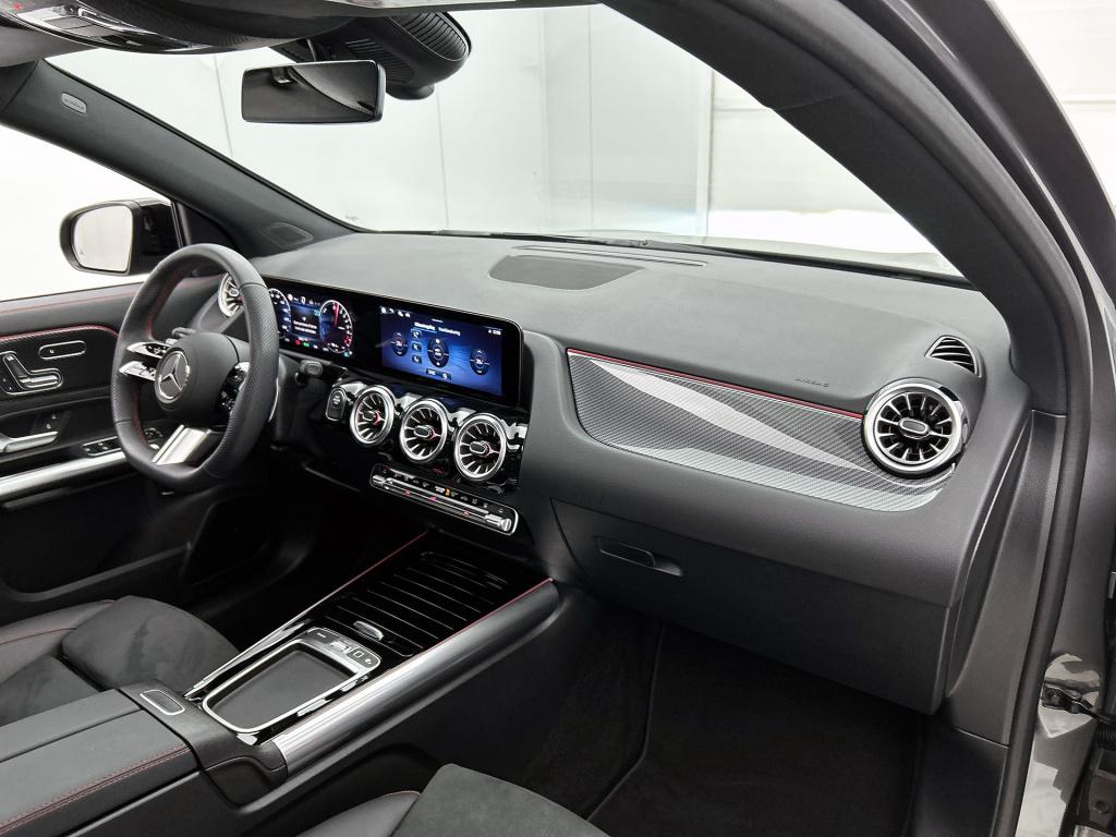 Mercedes-Benz Gla-klasse 250 e star edition amg line limited | dodehoek det