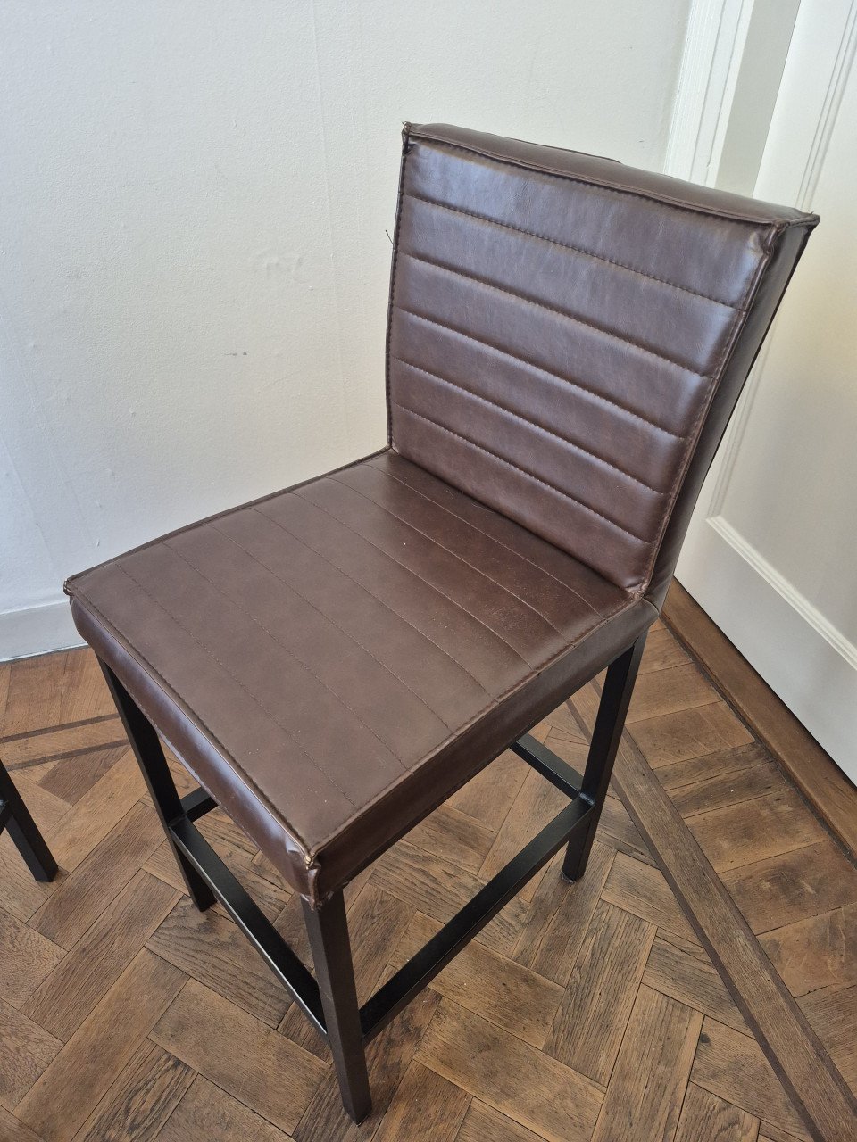 Romaro industrieel bartafel met 4 barkruk stoelen teakhout