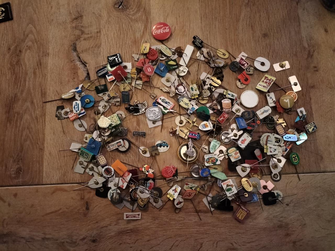 Verzameling speldjes