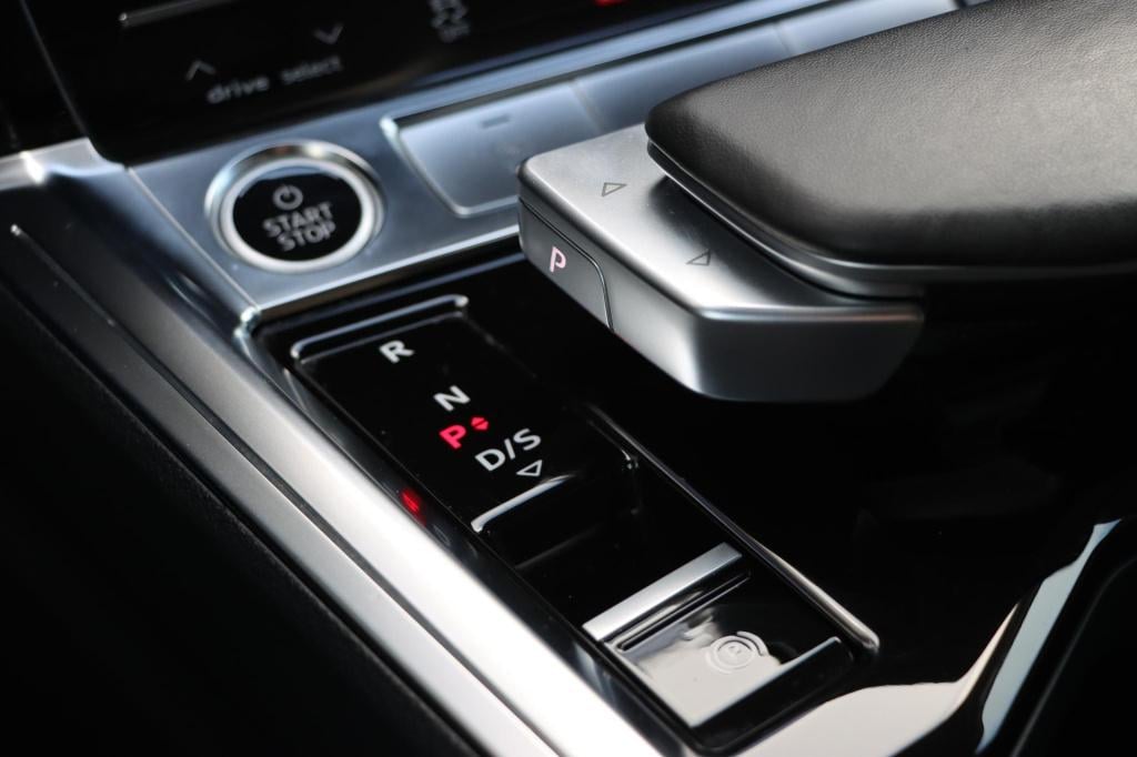 Audi E-tron 50 quattro advanced edition 71 kwh 313pk | soh 95% | stoelverwa