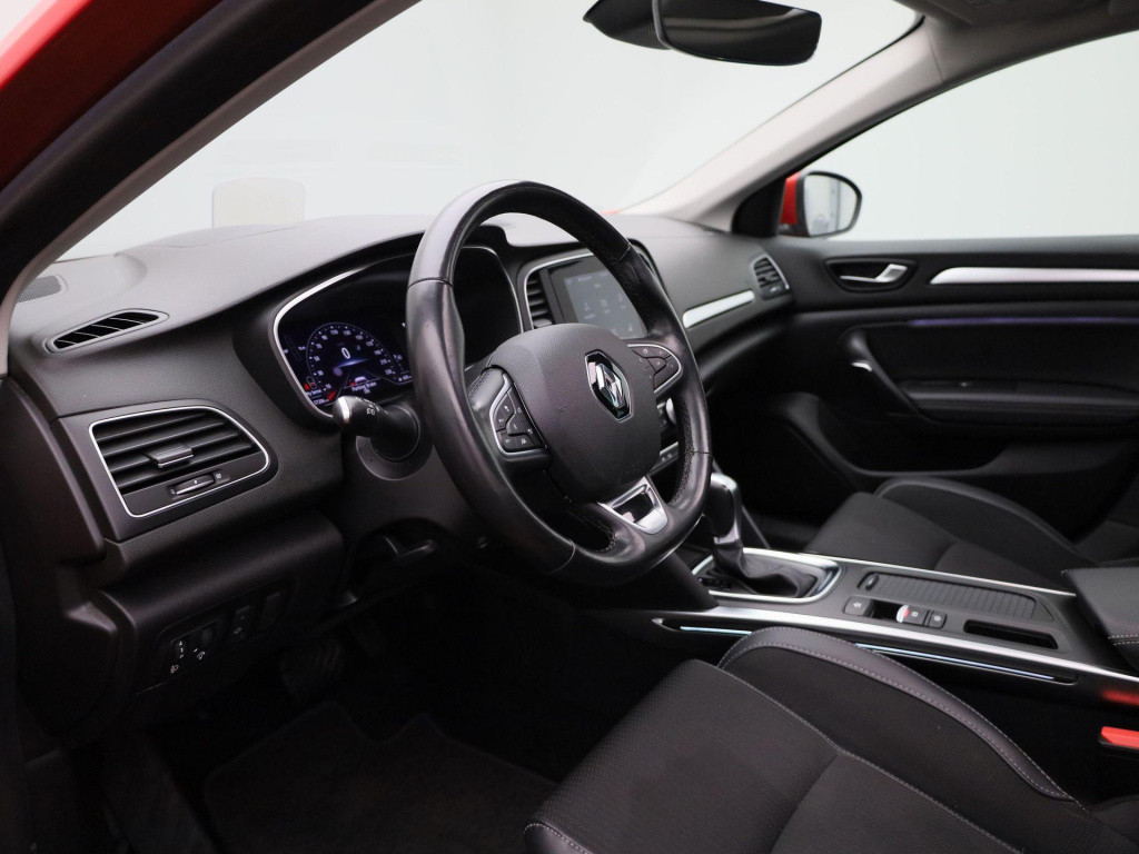 Renault Megane 1.3 tce intens | automaat | lmv | trekhaak | stoel verwarmin