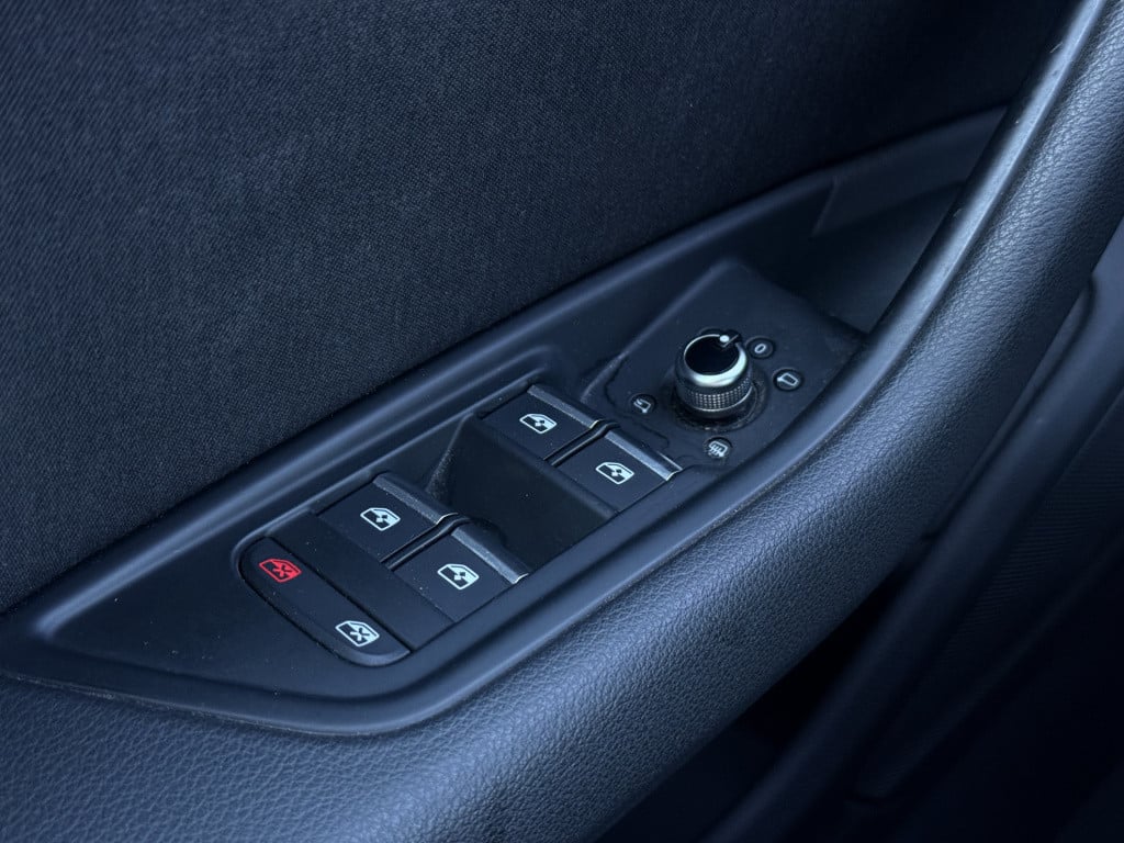 Audi A4 limousine | achteruitrijcamera | keyless | digital dash | 2.0 tfsi