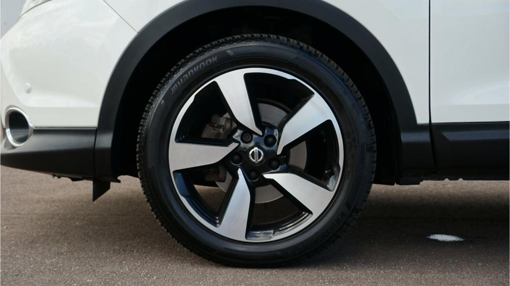 Nissan Qashqai 1.2 n-connecta rijklaar incl garantie