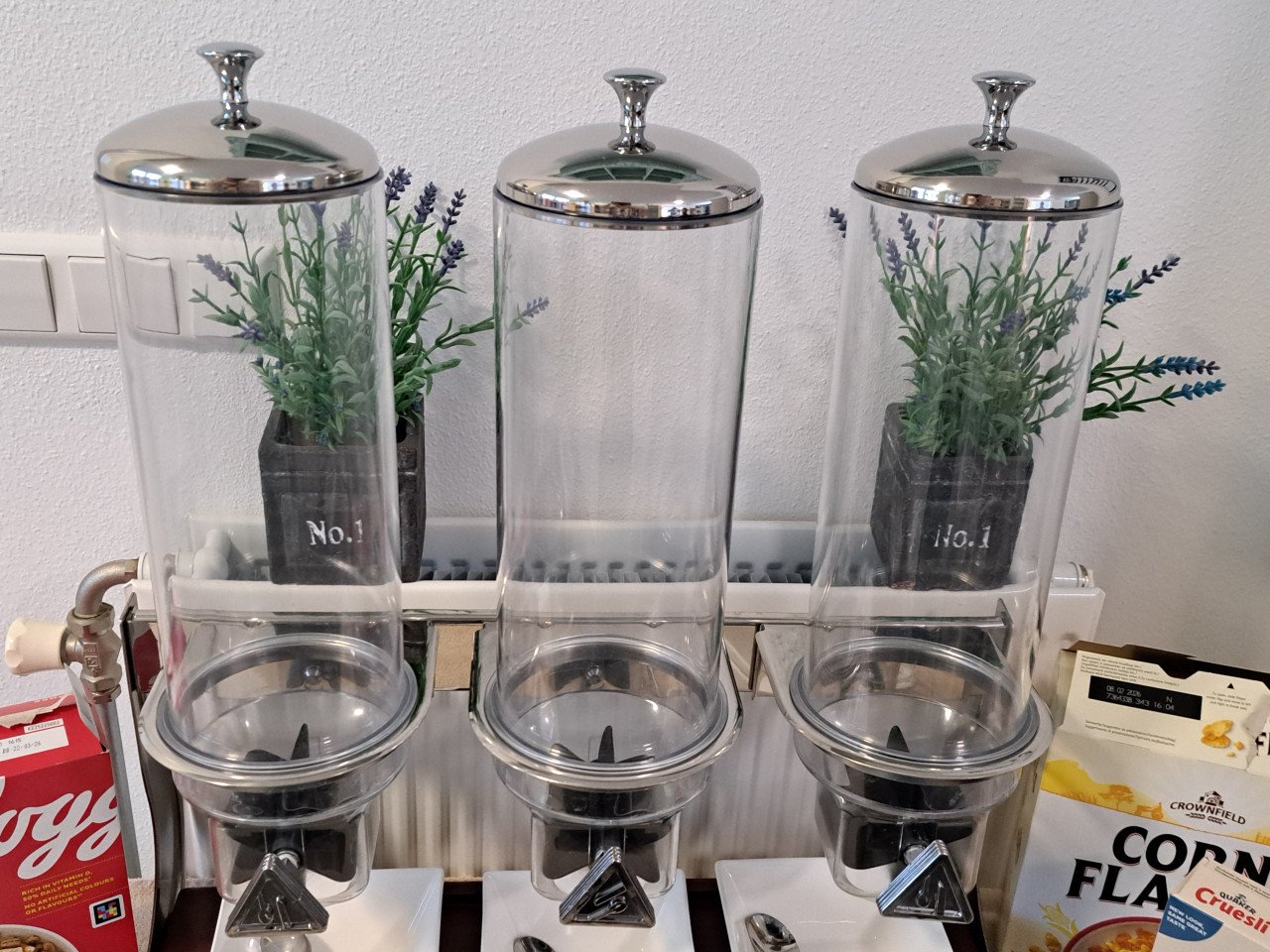 Muesli dispenser